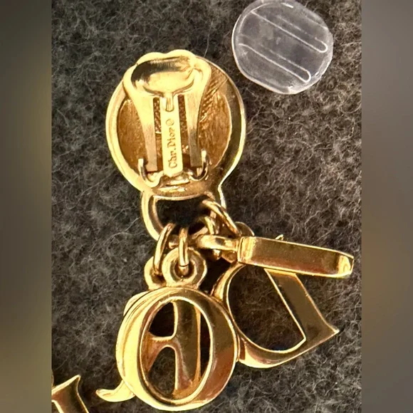 Dior VTG 90s D-I-O-R logo letter charm clip earrings, gold plated/crystals, EUC - Picture 6 of 13
